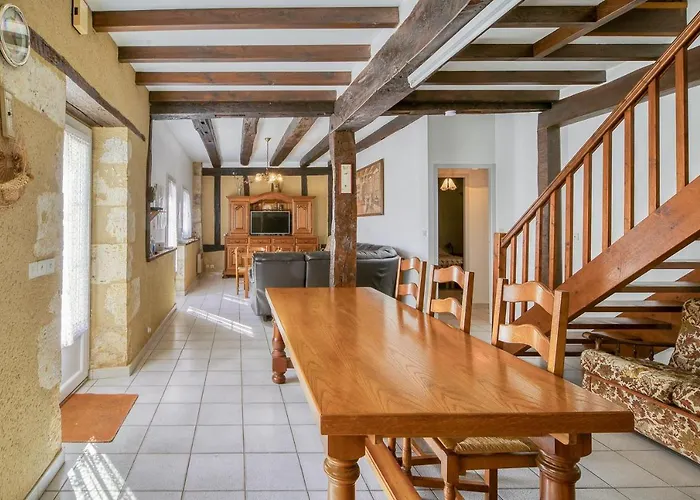 فيلة Charmante En Pleine Campagne De Avec Piscine Privee *