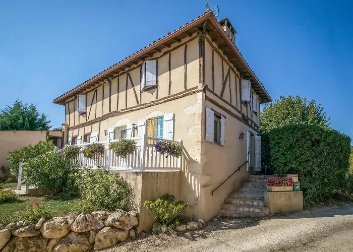 Charmante En Pleine Campagne De Avec Piscine Privee *